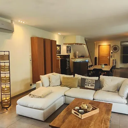 Villa Lovely With Swimming Pool For 6 People Fréjus